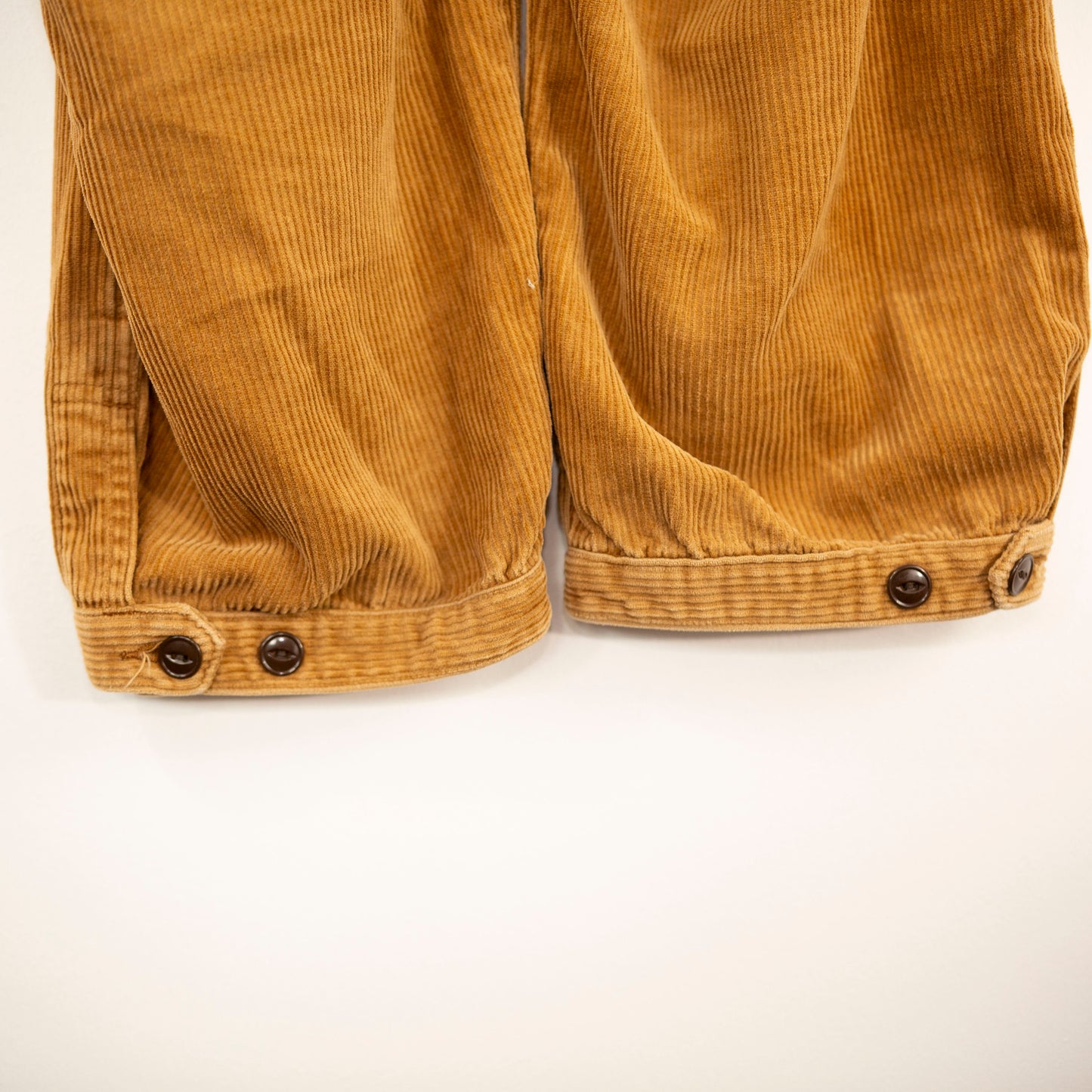 Pantalon en velours côtelé