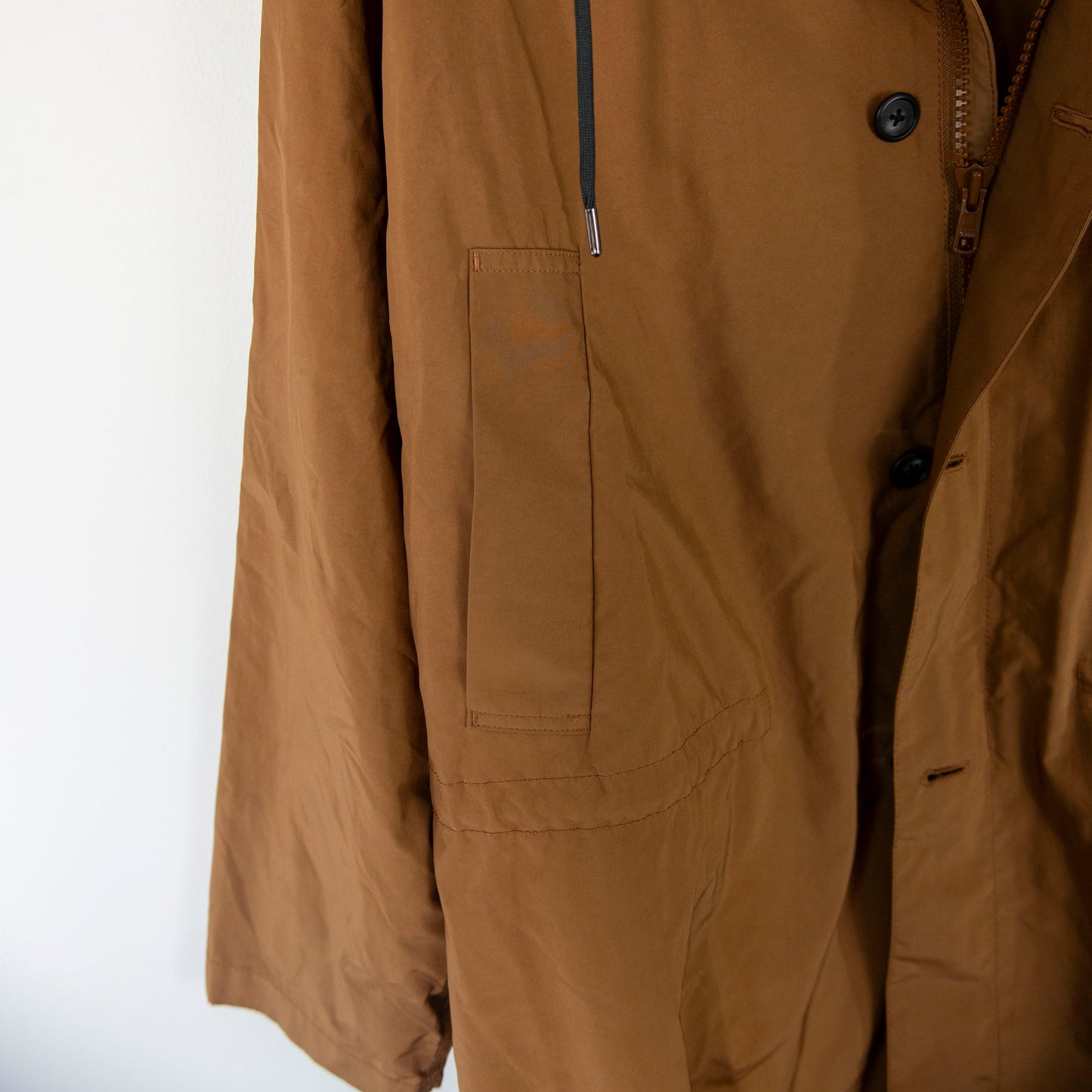 Manteau à capuche déperlant