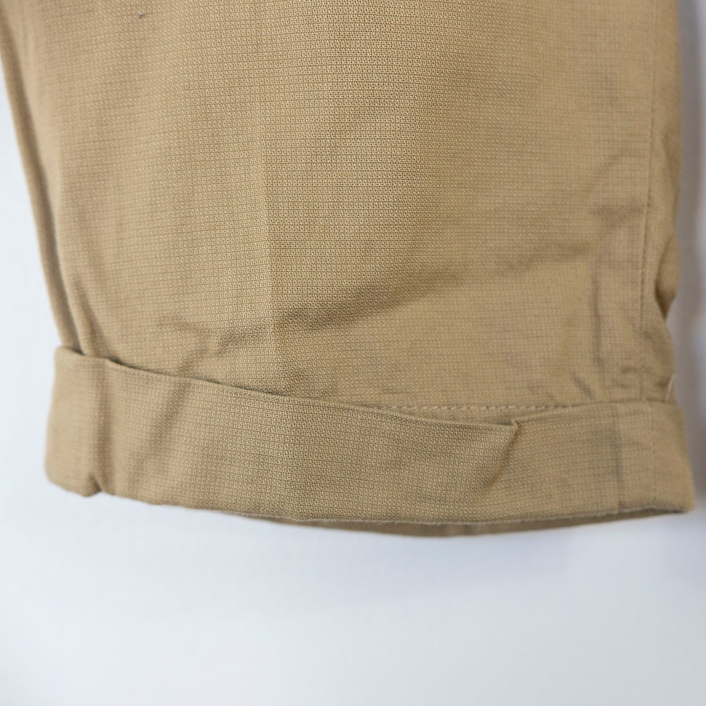 Pantalon avec pâtes de serrage