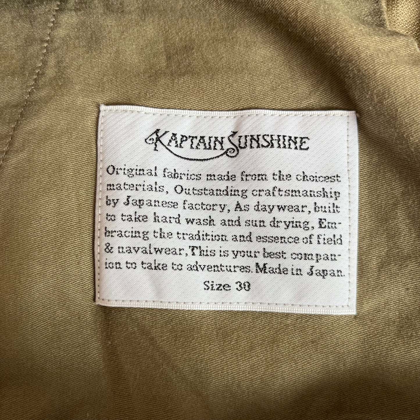 Pantalon avec pâtes de serrage