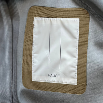 Manteau à col montant