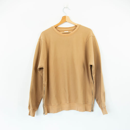 Pull avec zips latéraux