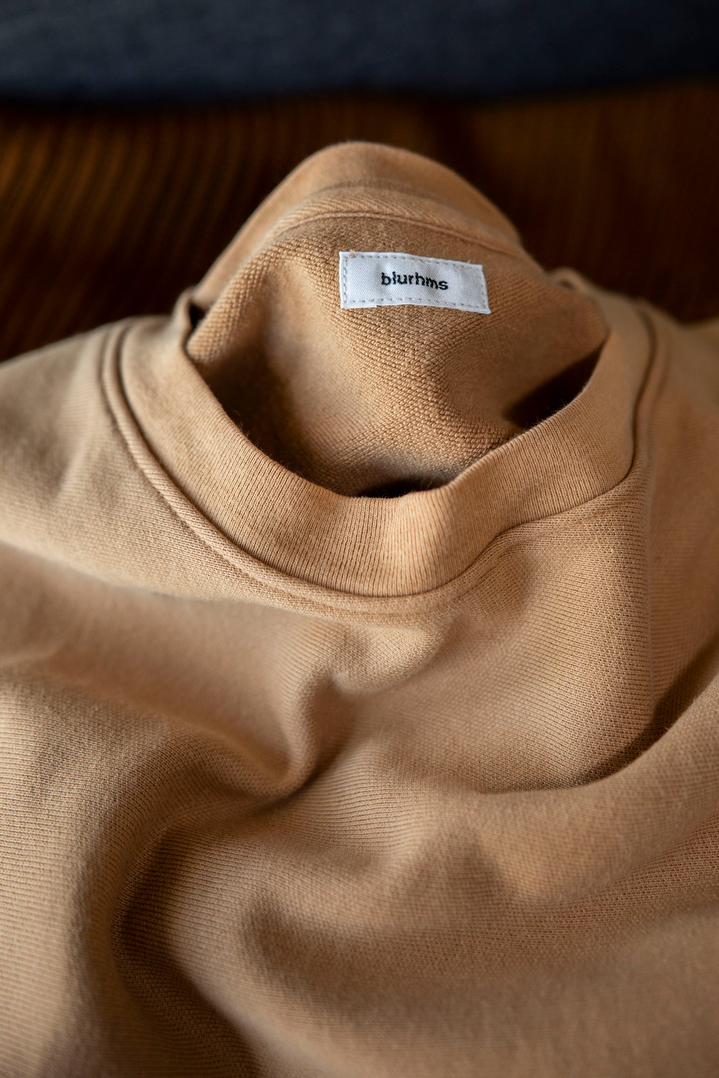 Pull avec zips latéraux