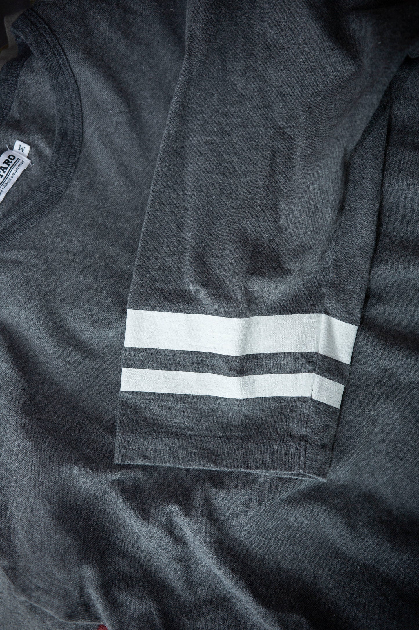 T-shirt Sutsujin