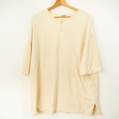 T-shirt henley à manches courtes