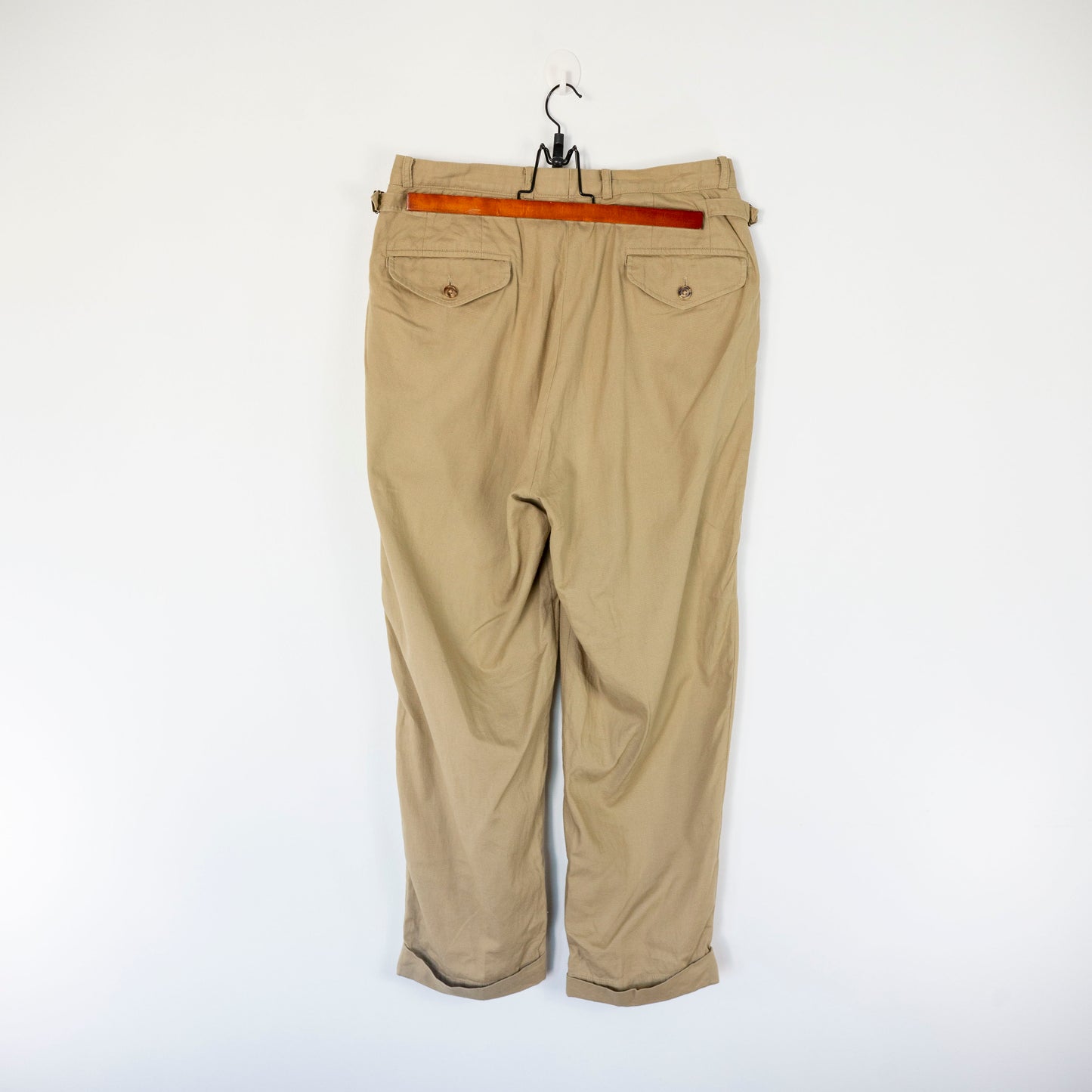 Pantalon avec pâtes de serrage