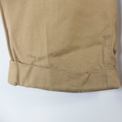 Pantalon avec pâtes de serrage