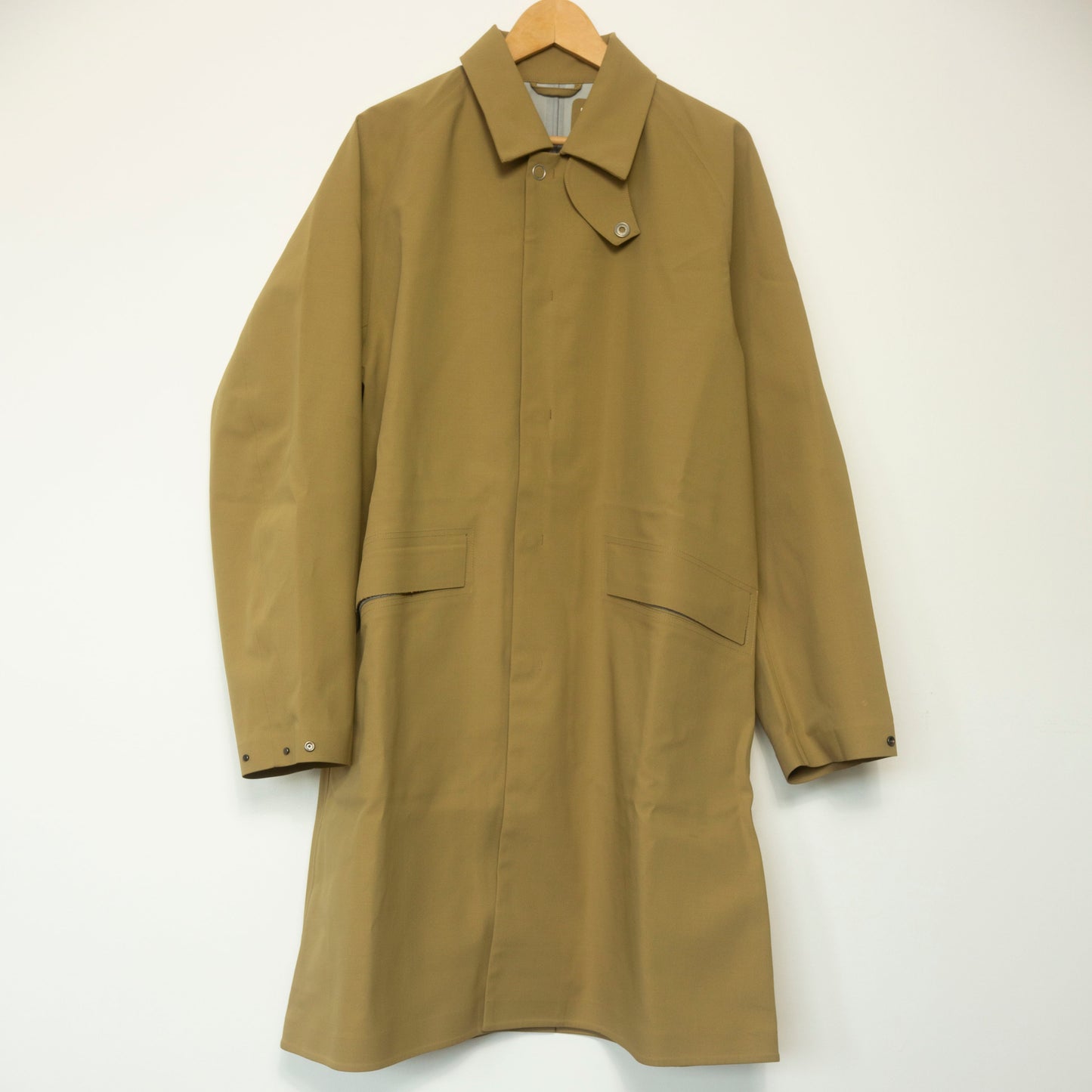 Manteau à col montant