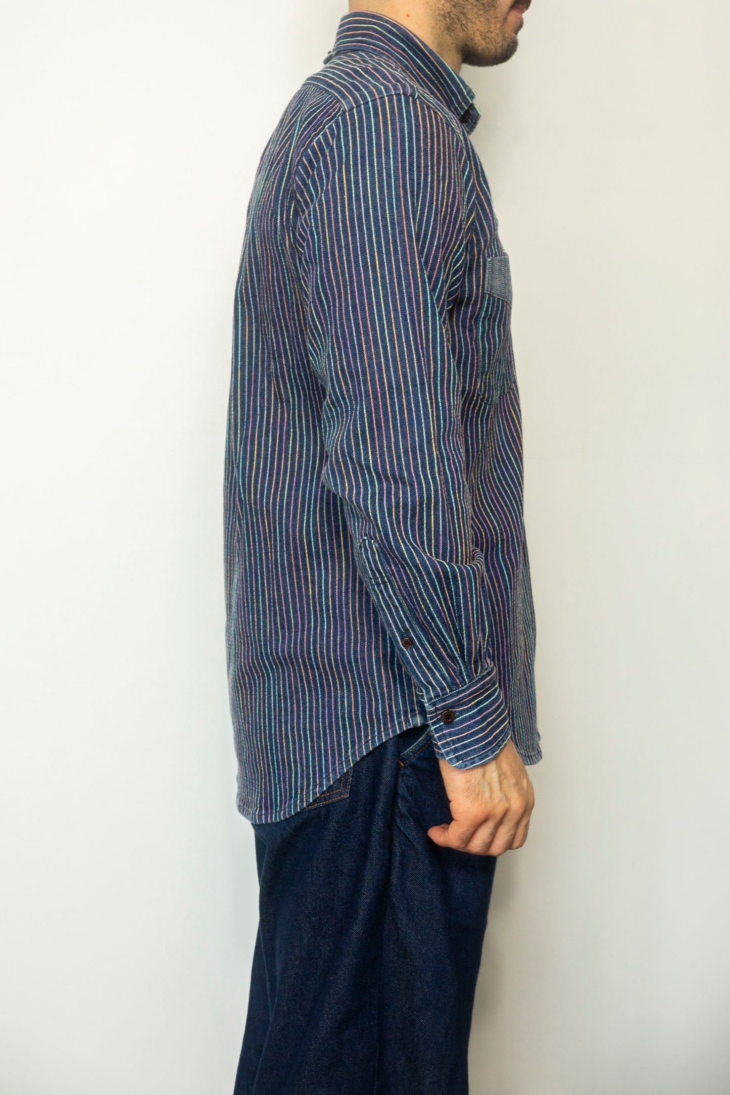 Chemise colorée rayée en coton épais