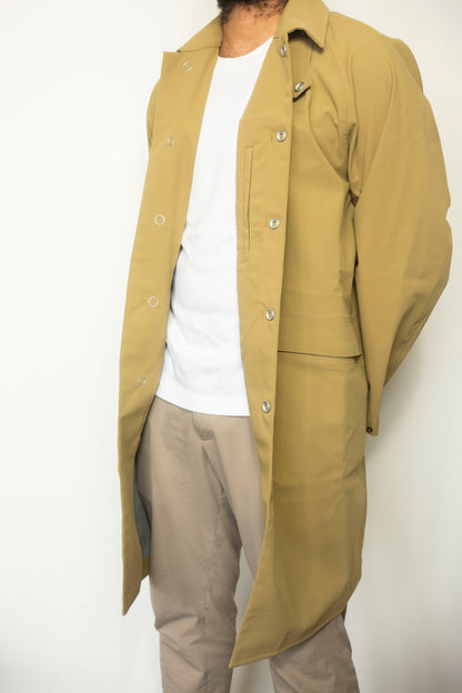 Manteau à col montant