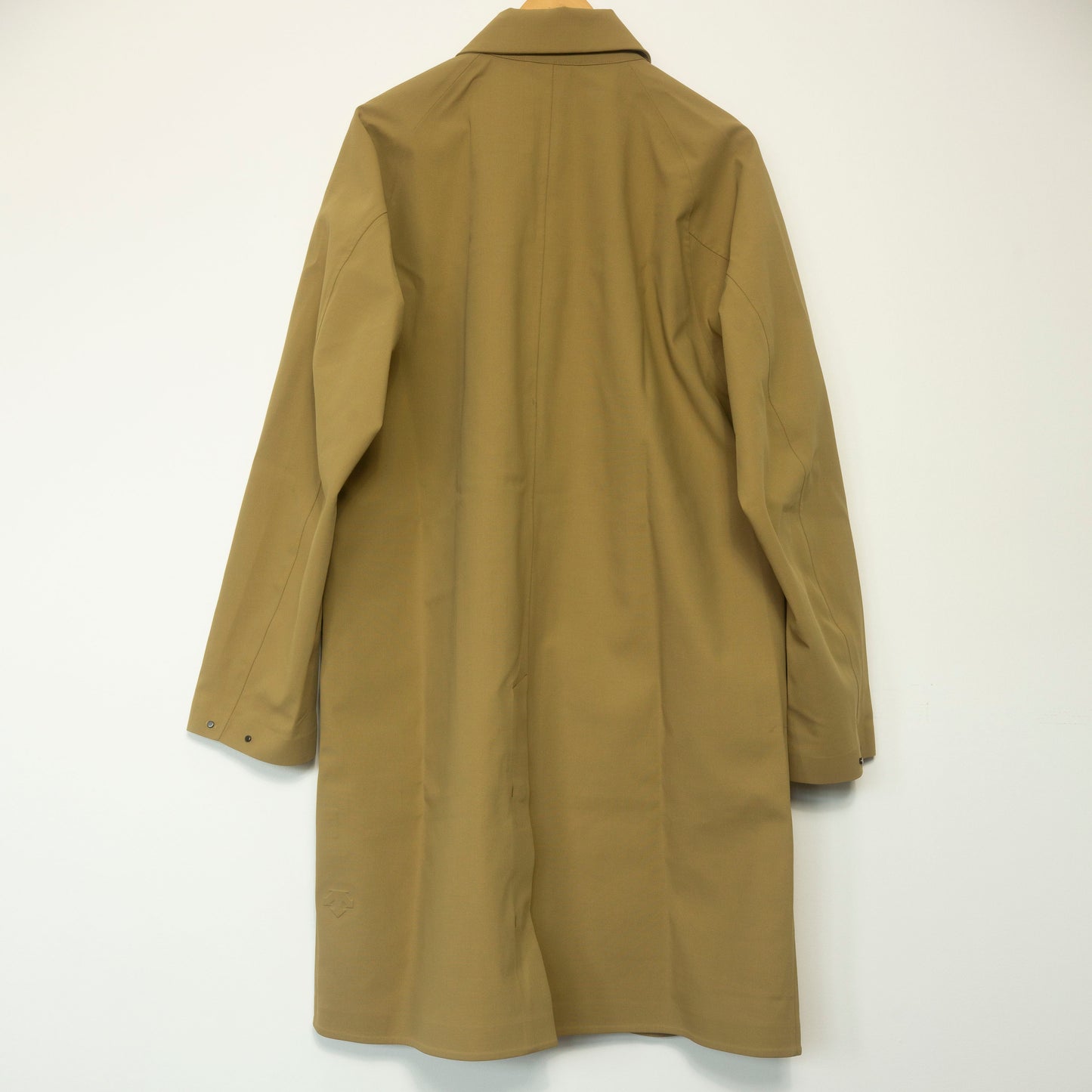 Manteau à col montant