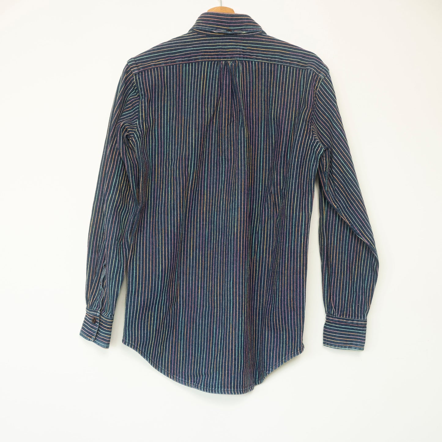 Chemise colorée rayée en coton épais