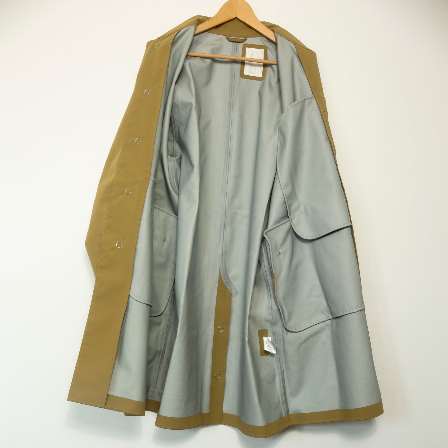 Manteau à col montant